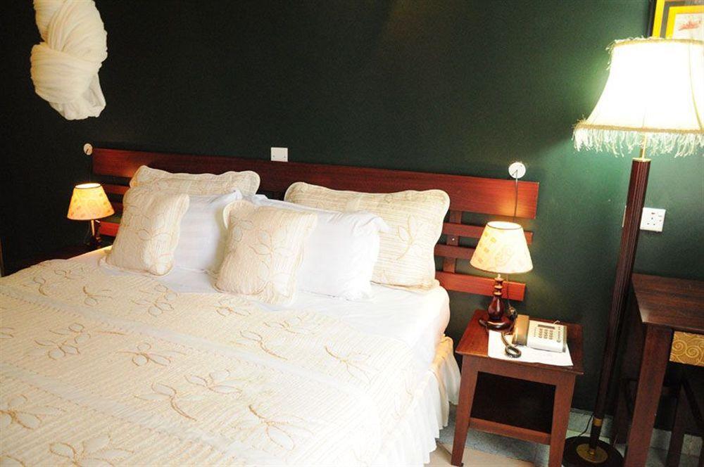 Silver Springs Hotel Καμπάλα Εξωτερικό φωτογραφία